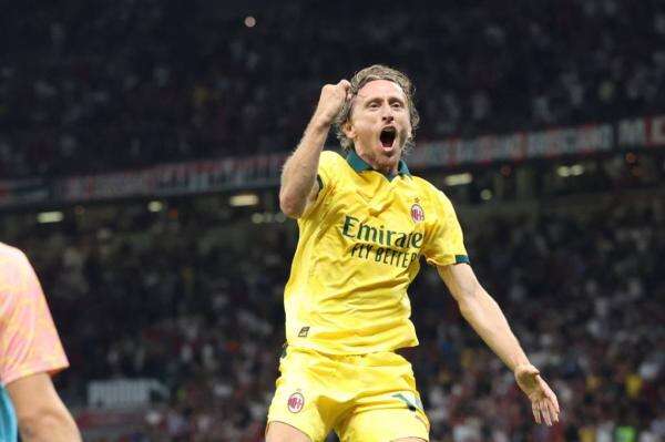 Luka Modric Bertahan di AC Milan dengan Gaji Rp71 Miliar! Ruben Amorim Semringah Luka Modric Bertahan di AC Milan dengan Gaji Rp71 Miliar! Ruben Amorim Semringah