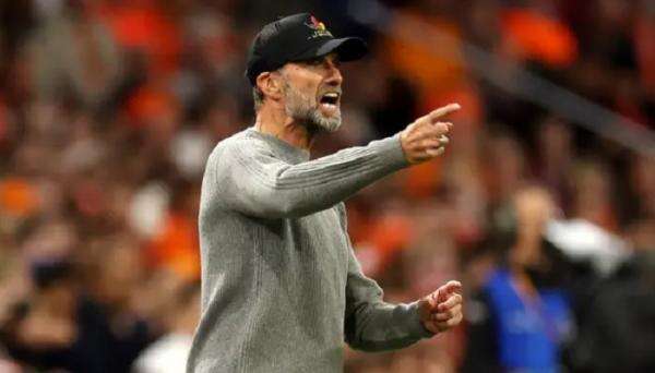 Efek Klopp di Timnas Jerman: Satu Gerakan Tangan Langsung Picu Pressing Massal Efek Klopp di Timnas Jerman: Satu Gerakan Tangan Langsung Picu Pressing Massal