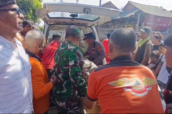 Epilepsi Kambuh saat Naik Motor, Pria di Gianyar Tewas Kecelakaan Jatuh ke Sungai Epilepsi Kambuh saat Naik Motor, Pria di Gianyar Tewas Kecelakaan Jatuh ke Sungai