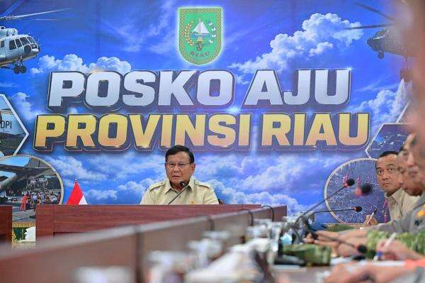 Prabowo Soroti Penerjun Freefall Ikut Padamkan Karhutla Riau: Pertama dalam Sejarah Prabowo Soroti Penerjun Freefall Ikut Padamkan Karhutla Riau: Pertama dalam Sejarah