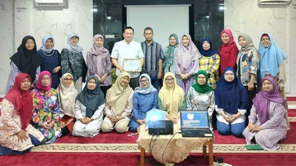 Gandeng GIS BEI Unis, MNC Sekuritas Kenalkan Investasi Syariah ke Ibu Rumah Tangga Gandeng GIS BEI Unis, MNC Sekuritas Kenalkan Investasi Syariah ke Ibu Rumah Tangga