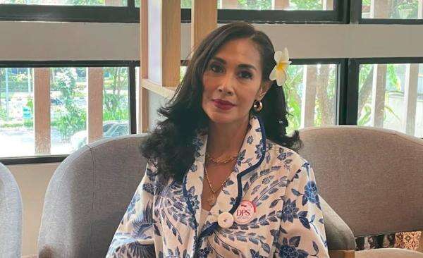 Diah Permatasari Ngaku Mata-matai Anak di Amerika Serikat Lewat Snapchat Diah Permatasari Ngaku Mata-matai Anak di Amerika Serikat Lewat Snapchat