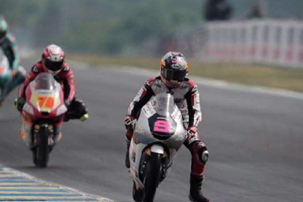 Hasil Moto3 Ceko 2026: Start dari Posisi 20, Veda Ega Pratama Menggila Finis Kelima Hasil Moto3 Ceko 2026: Start dari Posisi 20, Veda Ega Pratama Menggila Finis Kelima