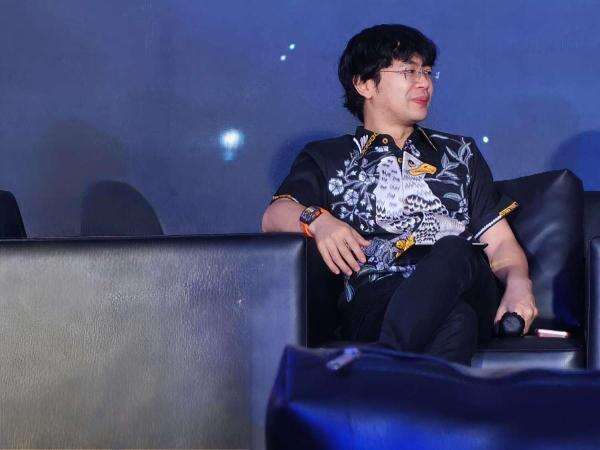 Rata Kanan Capital Borong 533 Juta Saham MMIX, Kepemilikan Naik Jadi 2,39 Persen Rata Kanan Capital Borong 533 Juta Saham MMIX, Kepemilikan Naik Jadi 2,39 Persen