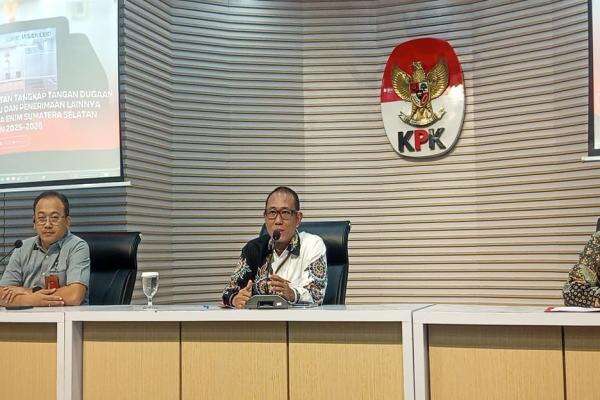 Konstruksi Perkara Suap Bupati Muara Enim, KPK: Ada Uang Rp500 Juta untuk Jaga Hubungan Baik Konstruksi Perkara Suap Bupati Muara Enim, KPK: Ada Uang Rp500 Juta untuk Jaga Hubungan Baik