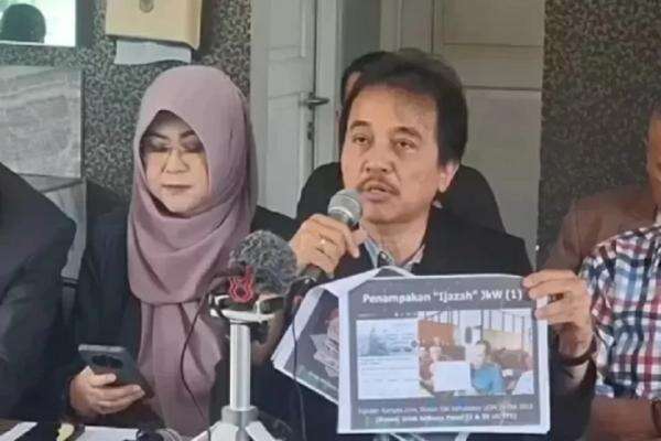 Berkas Kasus Ijazah Jokowi dengan Tersangka Roy Suryo dan Dokter Tifa Lengkap, Segera Disidang Berkas Kasus Ijazah Jokowi dengan Tersangka Roy Suryo dan Dokter Tifa Lengkap, Segera Disidang