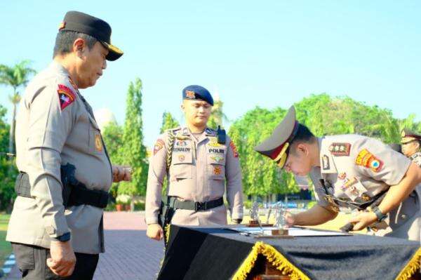 Sertijab di Polda Sulsel, Ini Daftar Lengkap 5 Kapolres yang Baru Dilantik Sertijab di Polda Sulsel, Ini Daftar Lengkap 5 Kapolres yang Baru Dilantik
