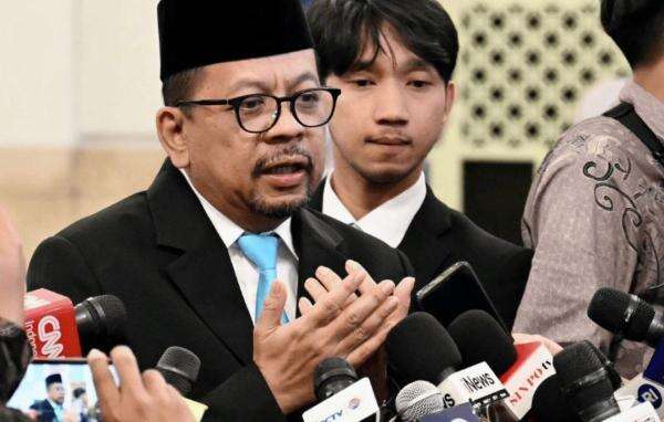 Digitalisasi Perlinsos Pangkas Waktu Verifikasi Jadi 5 Menit, Hemat Anggaran hingga Rp200 Triliun Digitalisasi Perlinsos Pangkas Waktu Verifikasi Jadi 5 Menit, Hemat Anggaran hingga Rp200 Triliun