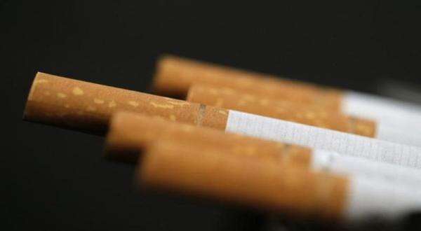 Pangsa Pasar Gudang Garam (GGRM) Tergerus Rokok Ilegal, Pendapatan Lenyap Rp3,1 triliun Pangsa Pasar Gudang Garam (GGRM) Tergerus Rokok Ilegal, Pendapatan Lenyap Rp3,1 triliun