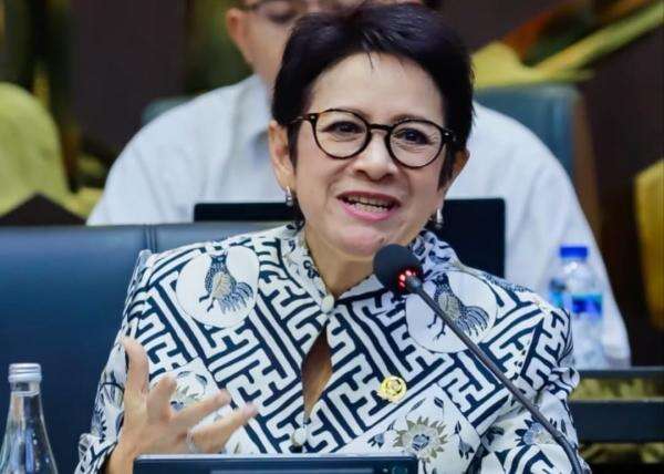 Komisi I DPR Setujui Hibah Kapal Induk Giuseppe Garibaldi, Nurul Arifin: Perkuat Pertahanan dan Tingkatkan Daya Gentar Komisi I DPR Setujui Hibah Kapal Induk Giuseppe Garibaldi, Nurul Arifin: Perkuat Pertahanan dan Tingkatkan Daya Gentar