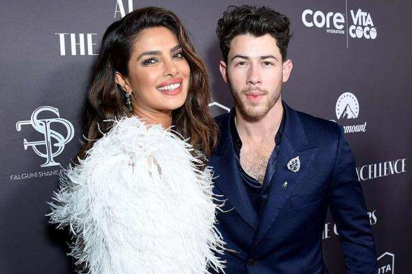 Priyanka Chopra Ungkap Kunci Tetap Harmonis 8 Tahun Penikahan dengan Nick Jonas Priyanka Chopra Ungkap Kunci Tetap Harmonis 8 Tahun Penikahan dengan Nick Jonas