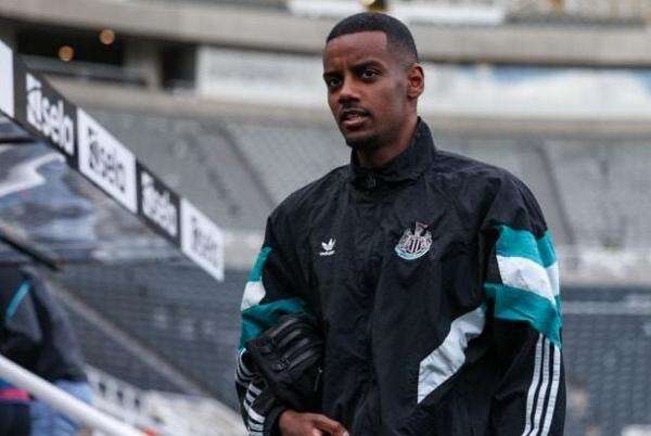 Drama Transfer Alexander Isak ke Liverpool Berlanjut: Newcastle Tolak Jual, Pemain Ngambek Drama Transfer Alexander Isak ke Liverpool Berlanjut: Newcastle Tolak Jual, Pemain Ngambek