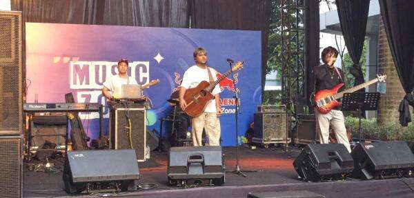 Music Zone Buka iNews Campus Connect 2026 di Untar, Mahasiswa Antusias Ikut Games hingga Nikmati Musik Music Zone Buka iNews Campus Connect 2026 di Untar, Mahasiswa Antusias Ikut Games hingga Nikmati Musik