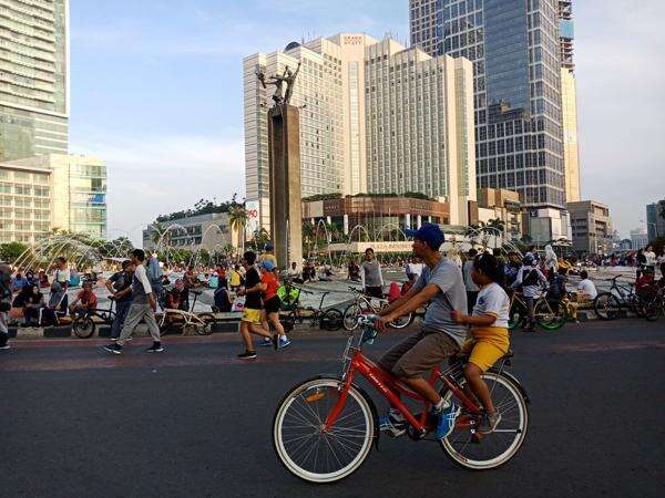 Jakarta Diselimuti Polusi Saat CFD, Pramono Ungkap Penyebabnya: 3 Minggu Tak Hujan Jakarta Diselimuti Polusi Saat CFD, Pramono Ungkap Penyebabnya: 3 Minggu Tak Hujan
