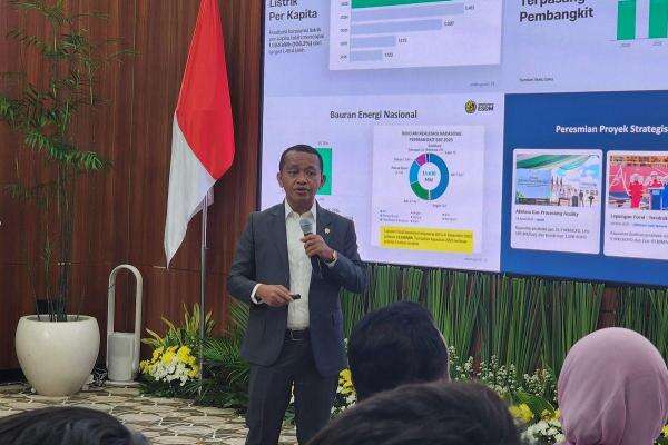 B40 Pangkas Impor Solar Jadi 5 Juta Ton di 2025, RI Hemat Rp130 Triliun B40 Pangkas Impor Solar Jadi 5 Juta Ton di 2025, RI Hemat Rp130 Triliun