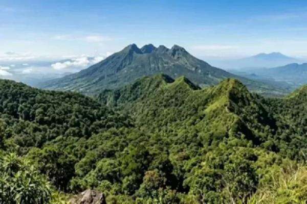 Pengembangan PLTP Gunung Ungaran Upaya Menjaga Energi, Alam, dan Warisan Budaya Pengembangan PLTP Gunung Ungaran Upaya Menjaga Energi, Alam, dan Warisan Budaya