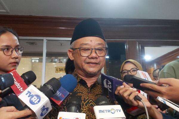 Hadiah OSN 2026 Sempat Disorot karena Turun, Mendikdasmen Buka Opsi Naik Tahun Depan Hadiah OSN 2026 Sempat Disorot karena Turun, Mendikdasmen Buka Opsi Naik Tahun Depan