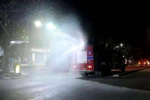 Bersihkan Abu Vulkanik, Pilar Saga Ichsan Pimpin Penyemprotan Jalan Protokol Tangsel Bersihkan Abu Vulkanik, Pilar Saga Ichsan Pimpin Penyemprotan Jalan Protokol Tangsel