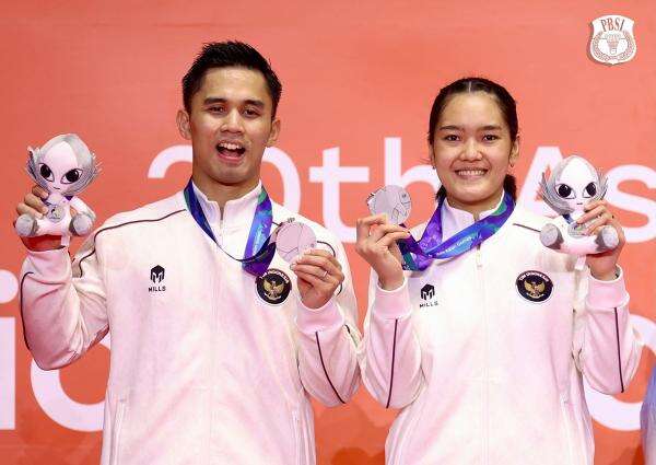 Profil dan Potret Cantik Nita Violina Marwah, Pebulu Tangkis Indonesia yang Rebut Medali Perak di Asian Games 2026 Profil dan Potret Cantik Nita Violina Marwah, Pebulu Tangkis Indonesia yang Rebut Medali Perak di Asian Games 2026
