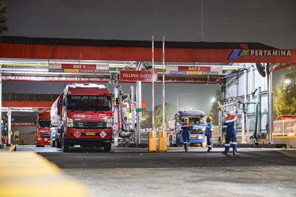 Pulihkan Layanan BBM di Bali, Pertamina Siagakan 108 Mobil Tangki dan 66 SPBU 24 Jam Pulihkan Layanan BBM di Bali, Pertamina Siagakan 108 Mobil Tangki dan 66 SPBU 24 Jam