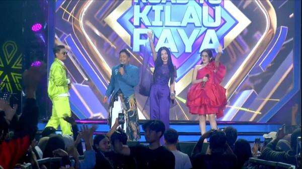 Penampilan Denada Curi Perhatian di Road to Kilau Raya MNCTV, Turun Langsung Sapa Penonton Penampilan Denada Curi Perhatian di Road to Kilau Raya MNCTV, Turun Langsung Sapa Penonton