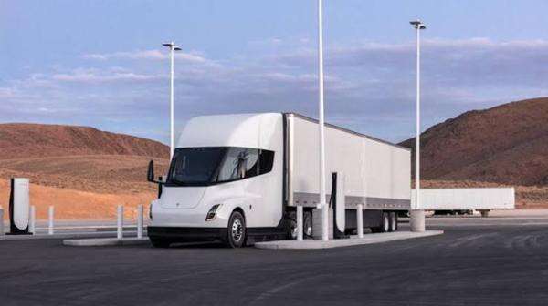 Truk Listrik Tesla Semi Akan Masuk Eropa, Debut September Ini Truk Listrik Tesla Semi Akan Masuk Eropa, Debut September Ini