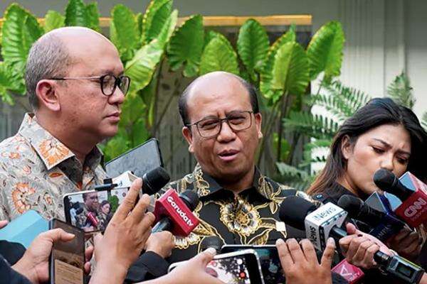 RUPSLB Tetapkan Suroso Isnandar Jadi Dirut PLN, Program Strategis Dipastikan Lanjut RUPSLB Tetapkan Suroso Isnandar Jadi Dirut PLN, Program Strategis Dipastikan Lanjut