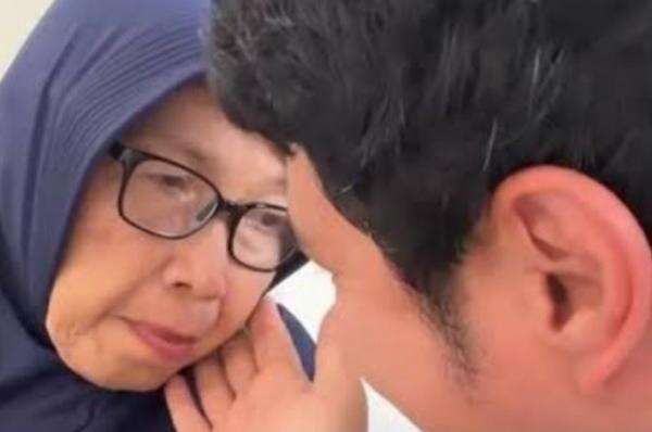 Ibunda Aldi Taher Sembuh dari Stroke Ke-5, Sudah Lepas Selang Makan Ibunda Aldi Taher Sembuh dari Stroke Ke-5, Sudah Lepas Selang Makan