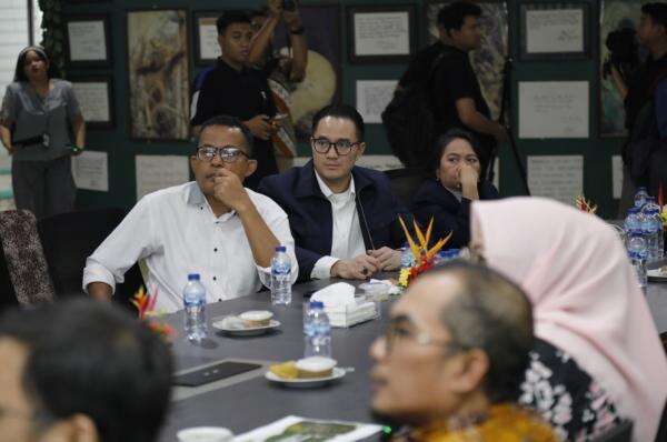 APBD DKI 2026 Turun Jadi Rp79,56 Triliun, Golkar: Optimalisasi Seluruh Potensi Penerimaan! APBD DKI 2026 Turun Jadi Rp79,56 Triliun, Golkar: Optimalisasi Seluruh Potensi Penerimaan!