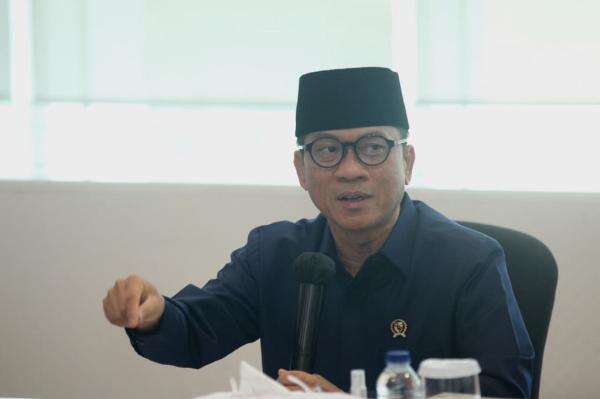 Mendes PDT Targetkan 1.000 Desa Anggur, Dorong Ekonomi dan Daya Tarik Mendes PDT Targetkan 1.000 Desa Anggur, Dorong Ekonomi dan Daya Tarik
