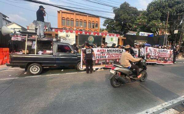 Mahasiswa Gelar Demo di PN Jaksel Jelang Sidang Putusan Praperadilan Febrie Adriansyah Mahasiswa Gelar Demo di PN Jaksel Jelang Sidang Putusan Praperadilan Febrie Adriansyah