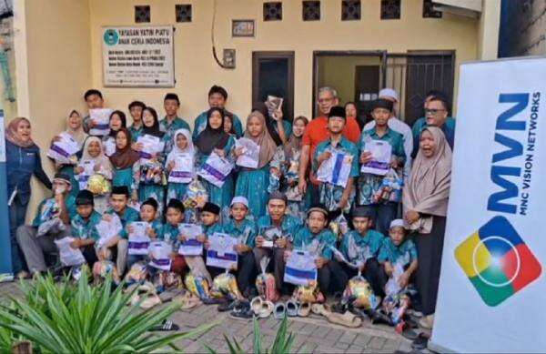 MNC Vision Networks dan MNC Peduli Salurkan Seragam-Sembako ke Panti Asuhan Anak Ceria Indonesia MNC Vision Networks dan MNC Peduli Salurkan Seragam-Sembako ke Panti Asuhan Anak Ceria Indonesia