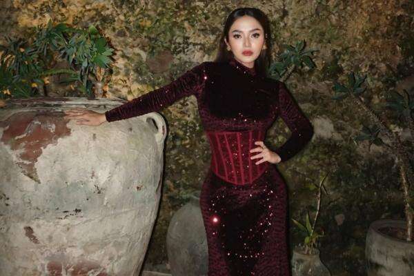 Isu Krisjiana Baharudin Selingkuh Viral, Siti Badriah Akhirnya Buka Suara Isu Krisjiana Baharudin Selingkuh Viral, Siti Badriah Akhirnya Buka Suara