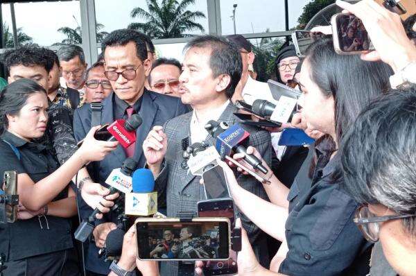 Roy Suryo Respons Praperadilan Jilid II Ditolak: Semoga Hakim Diberi Pencerahan Roy Suryo Respons Praperadilan Jilid II Ditolak: Semoga Hakim Diberi Pencerahan