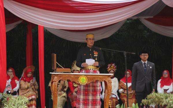 Kado Kementan untuk HUT ke-81 RI, Surplus Beras Jutaan Ton dan Ekspor ke Malaysia Kado Kementan untuk HUT ke-81 RI, Surplus Beras Jutaan Ton dan Ekspor ke Malaysia