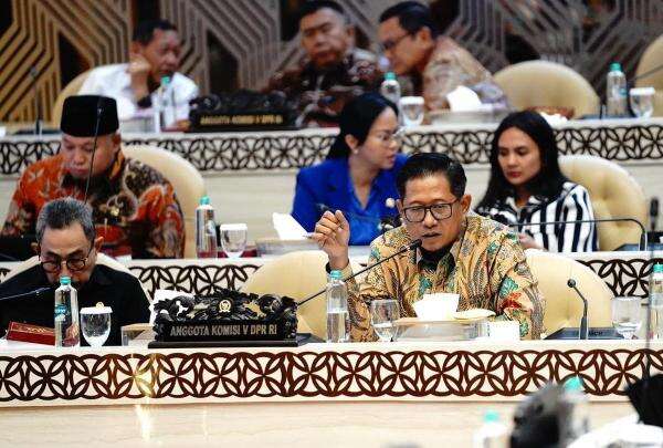 Tragedi KM Mutiara Sentosa II, DPR: Momentum Pembenahan Total Keselamatan Transportasi Laut Tragedi KM Mutiara Sentosa II, DPR: Momentum Pembenahan Total Keselamatan Transportasi Laut
