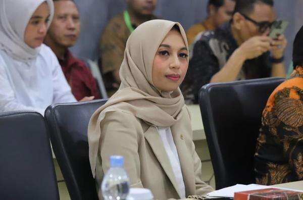 Senator: Tambahan Penerima Bantuan Pangan Harus Diiringi Penguatan Data dan Pemberdayaan Masyarakat Senator: Tambahan Penerima Bantuan Pangan Harus Diiringi Penguatan Data dan Pemberdayaan Masyarakat