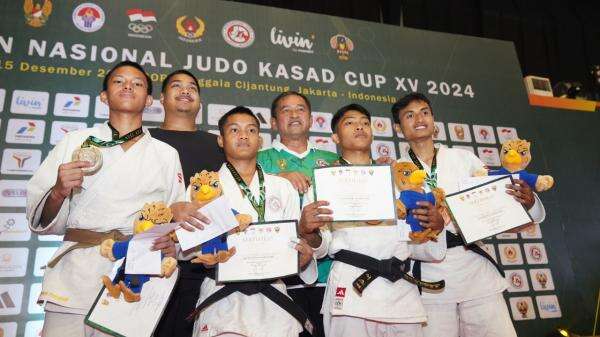 Mahasiswa Universitas BSI Karawang Bikin Bangga! Raih Medali Judo di Kejurnas Kasad Cup 2024 Mahasiswa Universitas BSI Karawang Bikin Bangga! Raih Medali Judo di Kejurnas Kasad Cup 2024