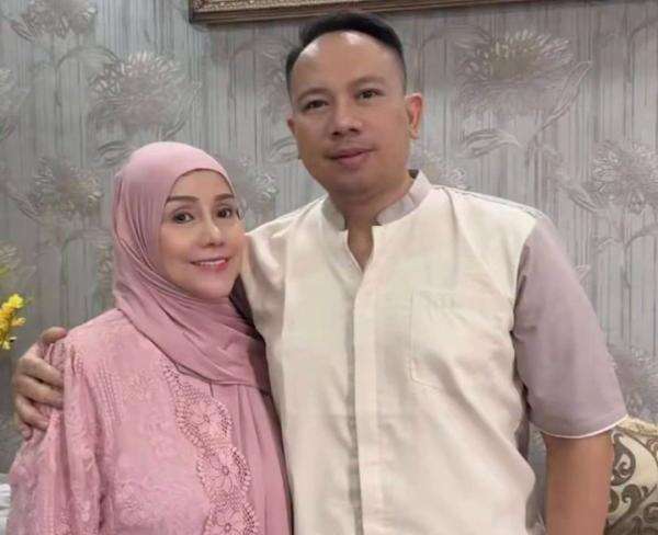Ibu Vicky Prasetyo Dilaporkan atas Dugaan Penghinaan, Lontarkan Kata Kasar di Komentar Ibu Vicky Prasetyo Dilaporkan atas Dugaan Penghinaan, Lontarkan Kata Kasar di Komentar