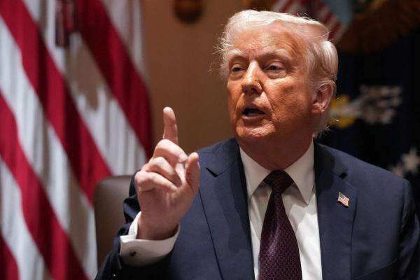 Trump Klaim Kesepakatan dengan Iran Sudah Dekat, Negosiasi Dimulai Hari Ini Trump Klaim Kesepakatan dengan Iran Sudah Dekat, Negosiasi Dimulai Hari Ini