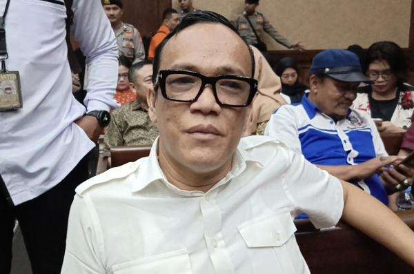 Breaking News: Eks Wamenaker Noel Ebenezer Divonis 4,5 Tahun Penjara Breaking News: Eks Wamenaker Noel Ebenezer Divonis 4,5 Tahun Penjara
