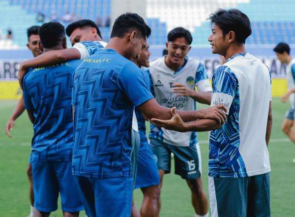 PSIM Yogyakarta Gelar Latihan Perdana, Siap Sambut Super League 2026-2027! PSIM Yogyakarta Gelar Latihan Perdana, Siap Sambut Super League 2026-2027!