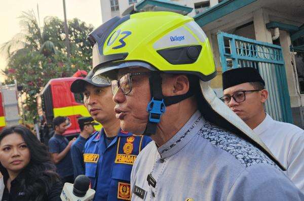 Kebakaran Apartemen di Tanah Abang Jakpus, 33 Penghuni Dievakuasi Termasuk 3 Bayi Kebakaran Apartemen di Tanah Abang Jakpus, 33 Penghuni Dievakuasi Termasuk 3 Bayi