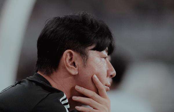 Persija Jakarta Kalah 0-1 dari Persebaya Surabaya, Shin Tae-yong Soroti 2 Gol Persija Jakarta Kalah 0-1 dari Persebaya Surabaya, Shin Tae-yong Soroti 2 Gol