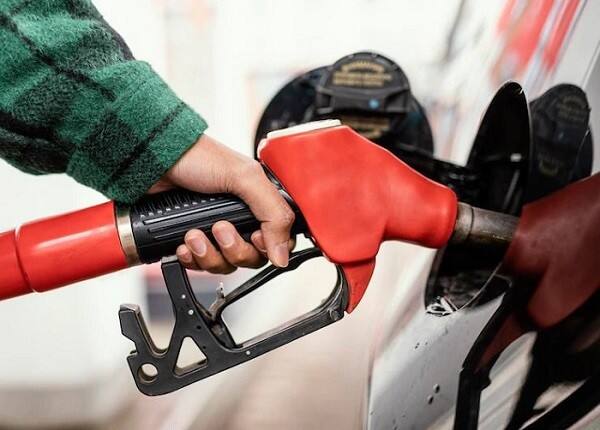 Daftar Harga BBM Hari Ini, Pertamax Turbo Tembus Rp19.600 per Liter Daftar Harga BBM Hari Ini, Pertamax Turbo Tembus Rp19.600 per Liter