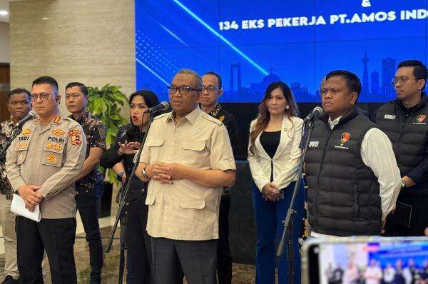 Usai Dimediasi Polri-Kemnaker, 134 Buruh yang di-PHK PT Amos Dapat Pesangon Rp12,7 Miliar Usai Dimediasi Polri-Kemnaker, 134 Buruh yang di-PHK PT Amos Dapat Pesangon Rp12,7 Miliar