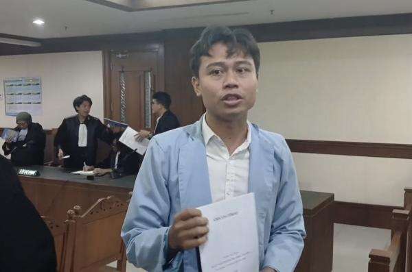 Mahasiswa Unri Khariq Anhar Dituntut 6 Bulan Penjara buntut Postingan Timpa Teks Demo Agustus Mahasiswa Unri Khariq Anhar Dituntut 6 Bulan Penjara buntut Postingan Timpa Teks Demo Agustus