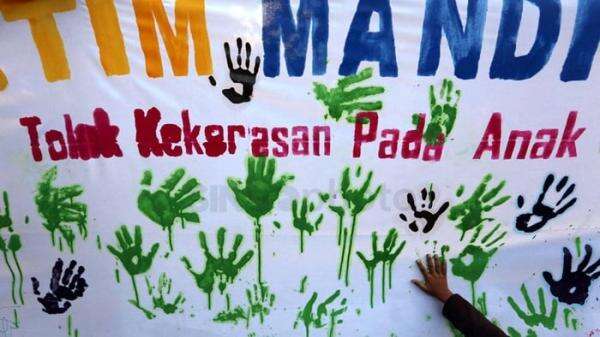 Kepala SMPN 11 Kupang Diduga Aniaya 9 Siswa, Polisi Turun Tangan Kepala SMPN 11 Kupang Diduga Aniaya 9 Siswa, Polisi Turun Tangan