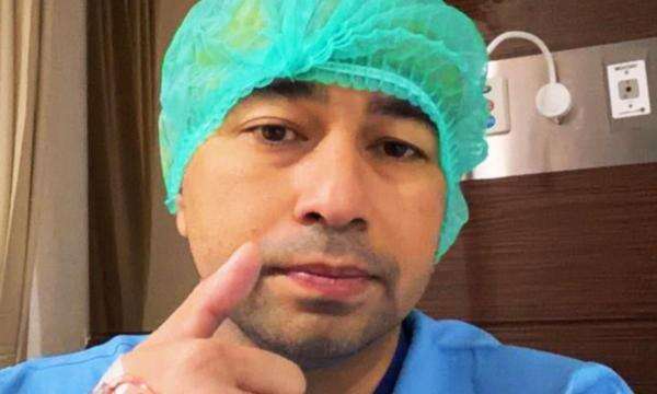 Usai Jalani Operasi, Raffi Ahmad Ungkap Ada Benjolan 6 Cm di Bahu Usai Jalani Operasi, Raffi Ahmad Ungkap Ada Benjolan 6 Cm di Bahu