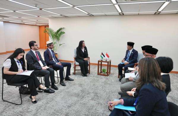 Menlu Sugiono Bertemu Menteri Palestina, Tegaskan Dukungan RI untuk Warga Gaza Menlu Sugiono Bertemu Menteri Palestina, Tegaskan Dukungan RI untuk Warga Gaza
